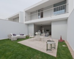 <strong>OPORTO (PORTUGAL) </strong><br />
PRIVATE RESIDENZ