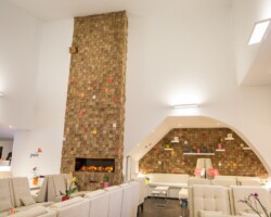 <strong>GENF (SCHWEIZ) </strong><br />
KOMMERZIELLES PROJEKT