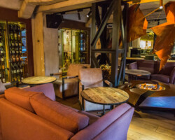 <strong>ALMATY (KASACHSTAN) </strong><br />
KOMMERZIELLES PROJEKT