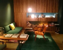 <strong>PARIS (FRANKREICH) </strong><br />
KOMMERZIELLES PROJEKT